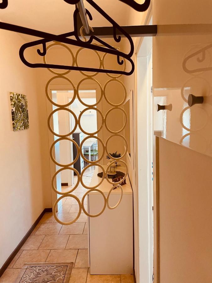 Апартаменты Casa Amelie Пескьера-дель-Гарда Экстерьер фото